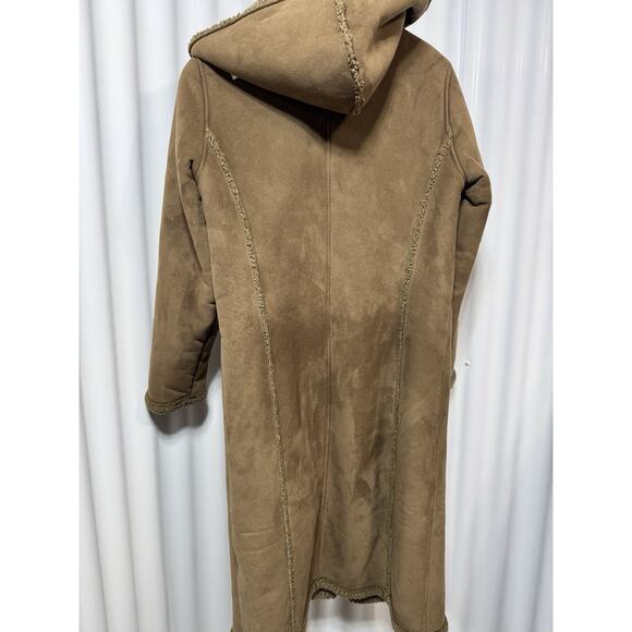 L.L. Bean Faux Fur Toggle Button Hooded Sherpa Coat Shacket Barn Coat Prairie M - Picture 4 of 7